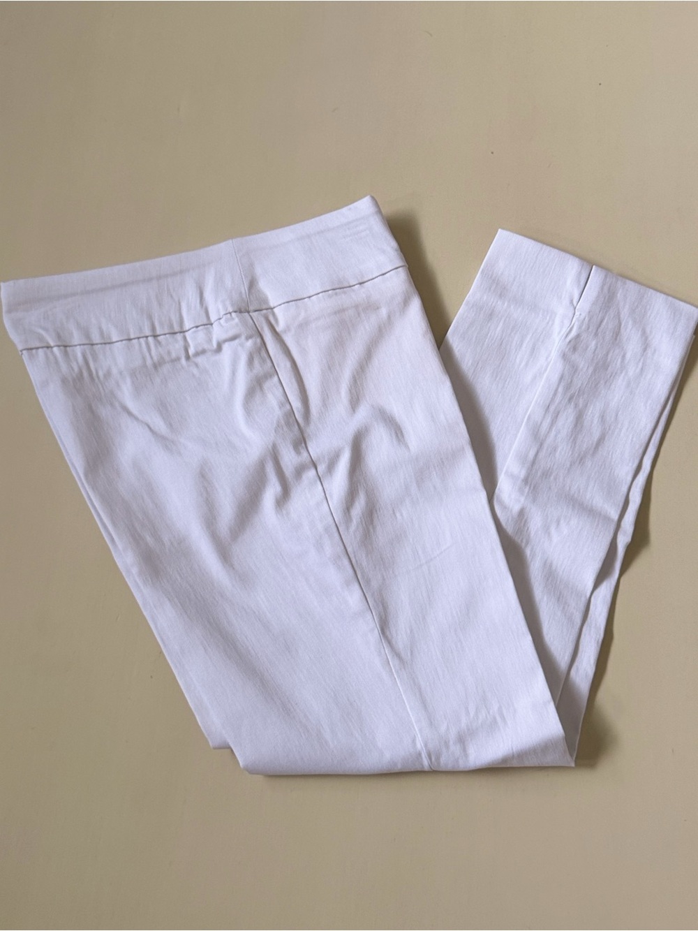 Arianne  Slim Waistband Cropped Pants NWT